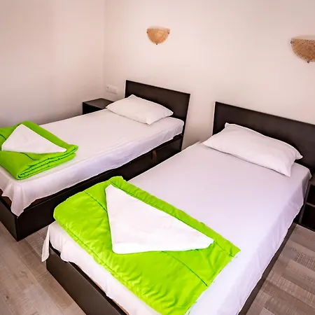 Campsite - - електрон универс *