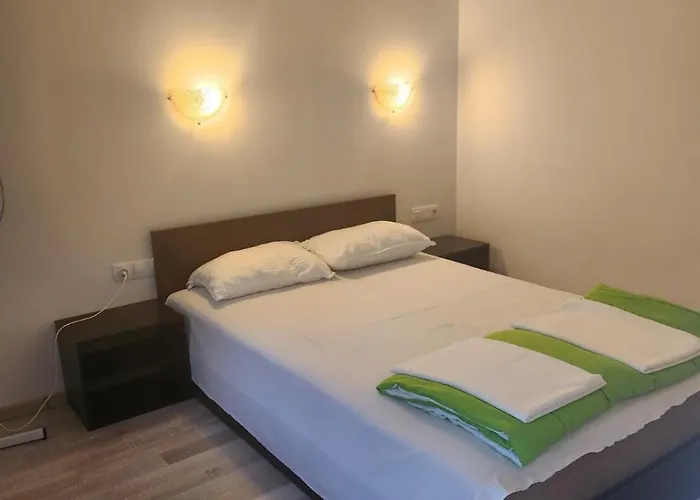 Кемпинг Бунгала - Камчия - Електрон Универс