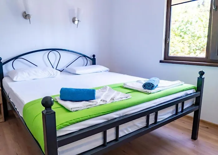 Кемпинг Бунгала - Камчия - Електрон Универс